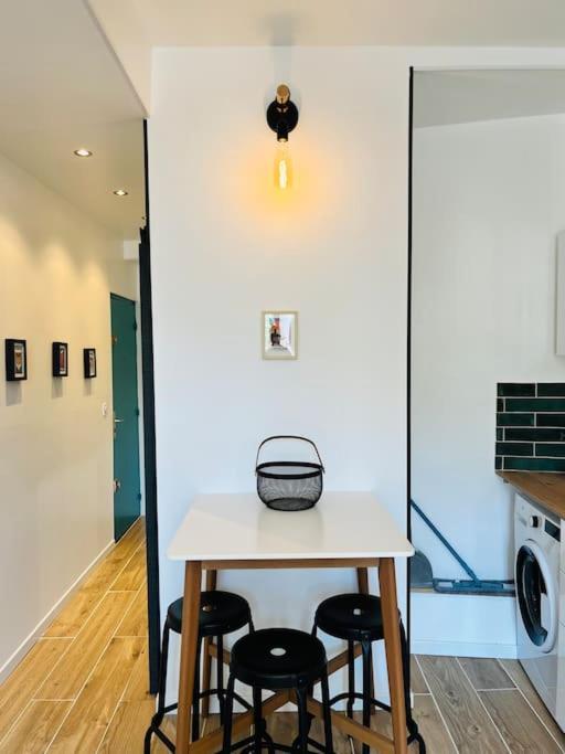 Superbe Appartement Au Coeur Du Mourillon Refais A Neuf Proche Des Plage Toulon Kültér fotó